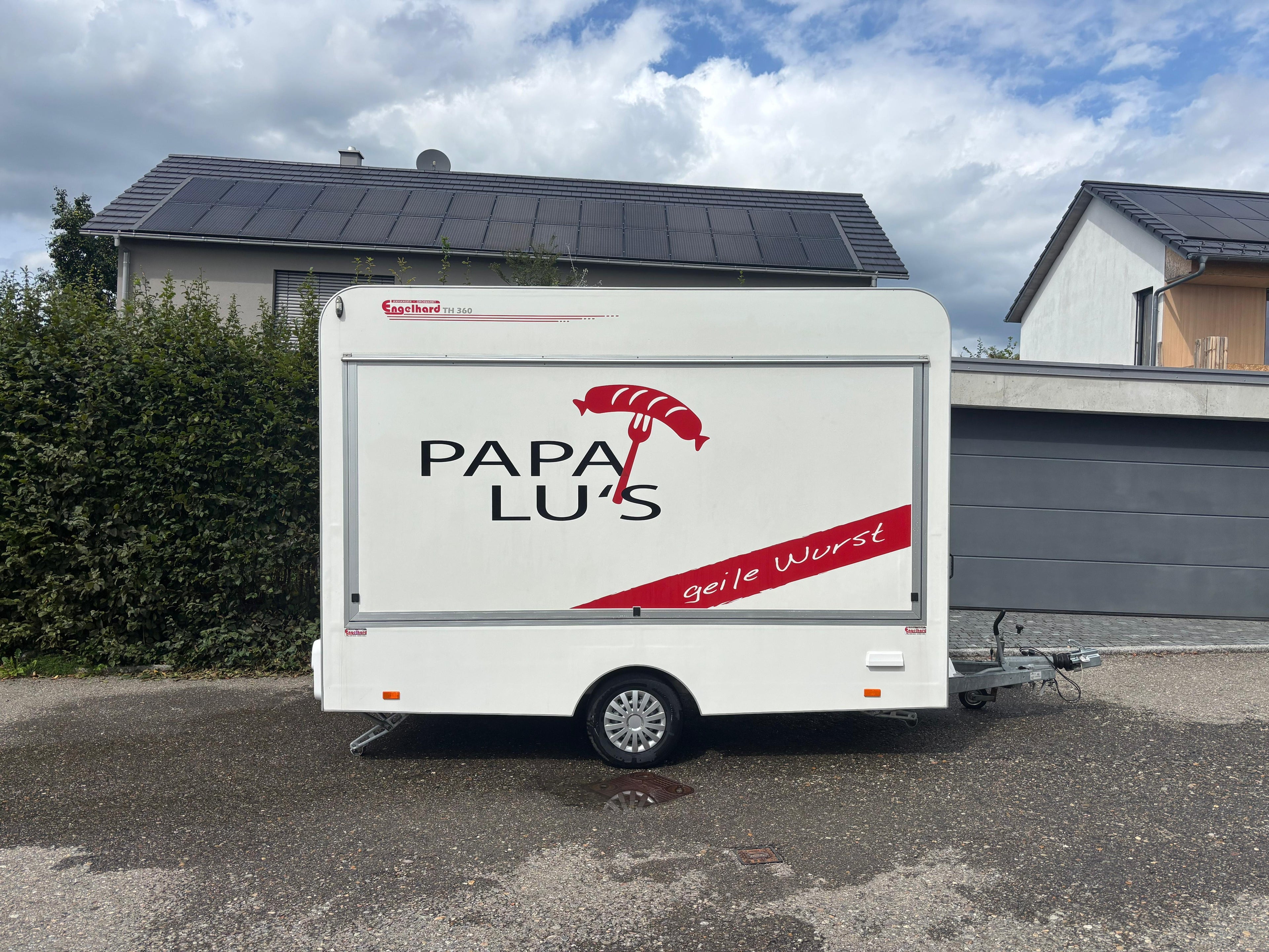Verkaufsanhänger "Papa Lu´s geile Wurst"