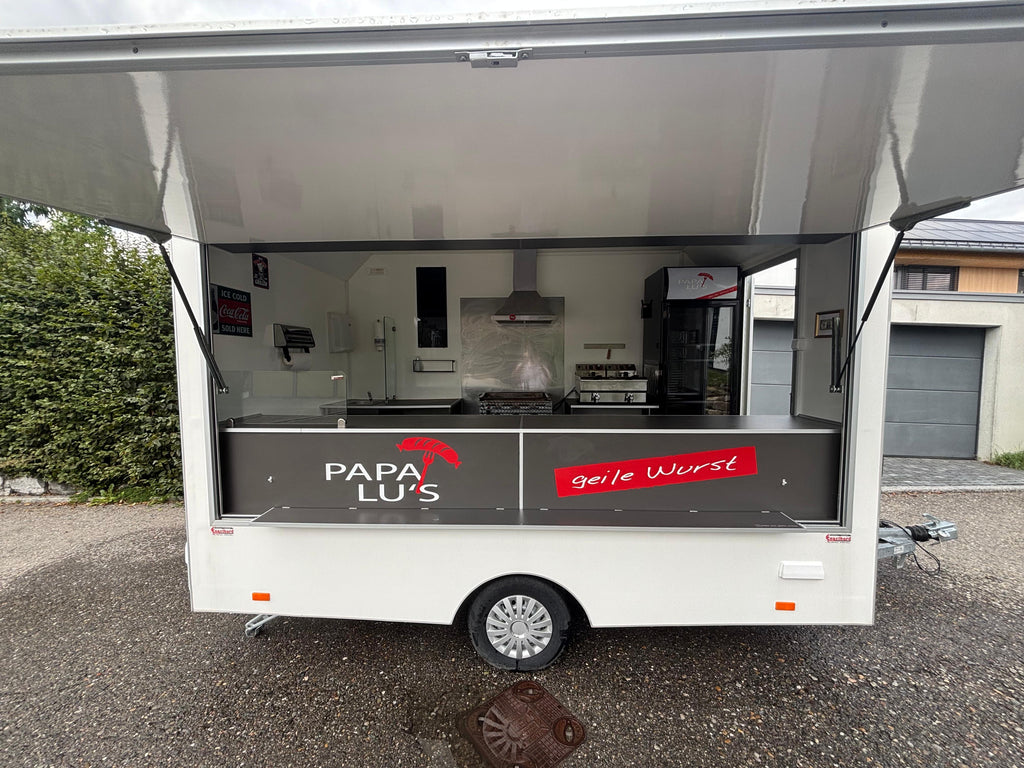Verkaufsanhänger "Papa Lu´s geile Wurst"